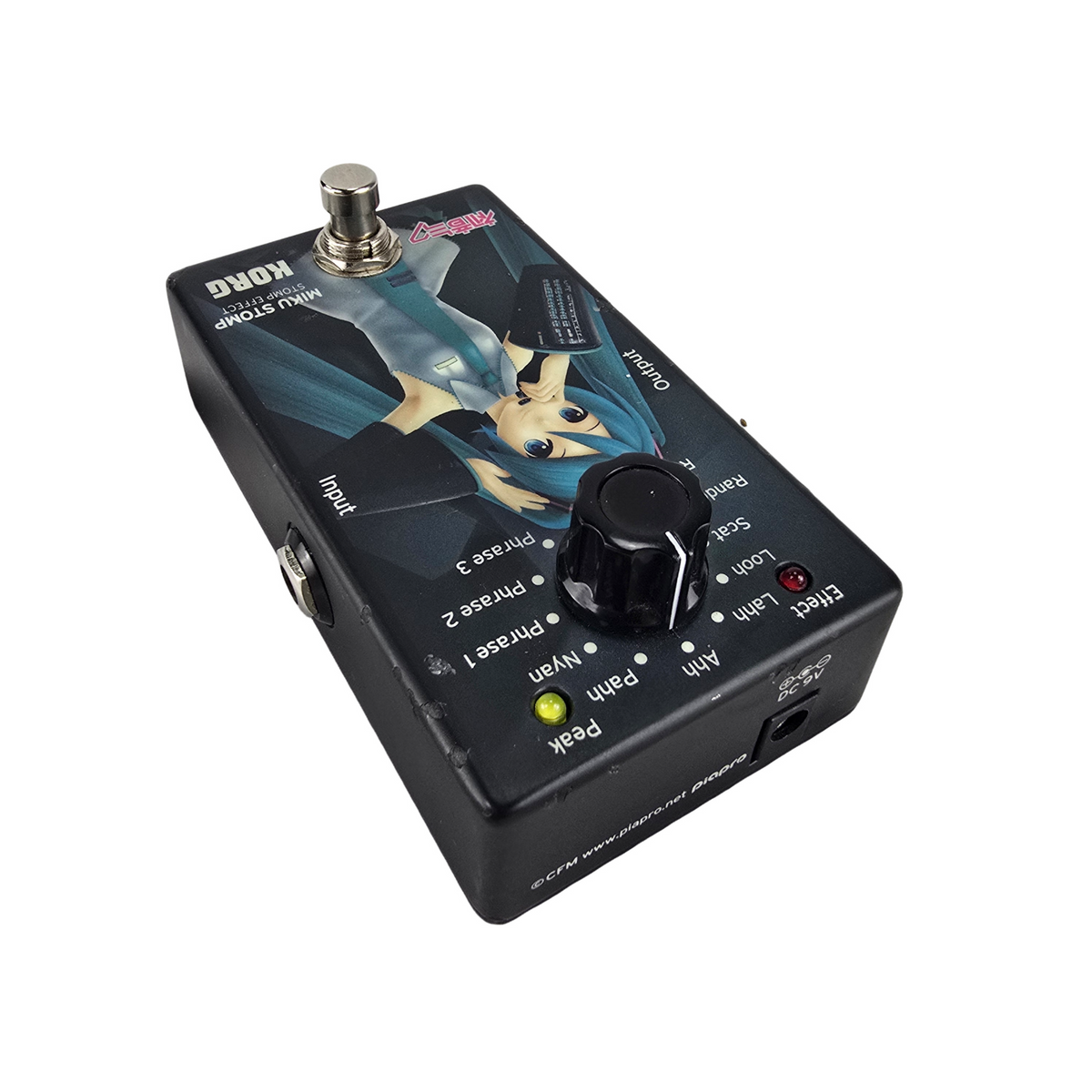 Korg Miku Stomp - w/ Original Paperwork and Box – Cumberland Guitars Korg Miku Stomp - w/ Original Paperwork and Box – Cumberland Guitars