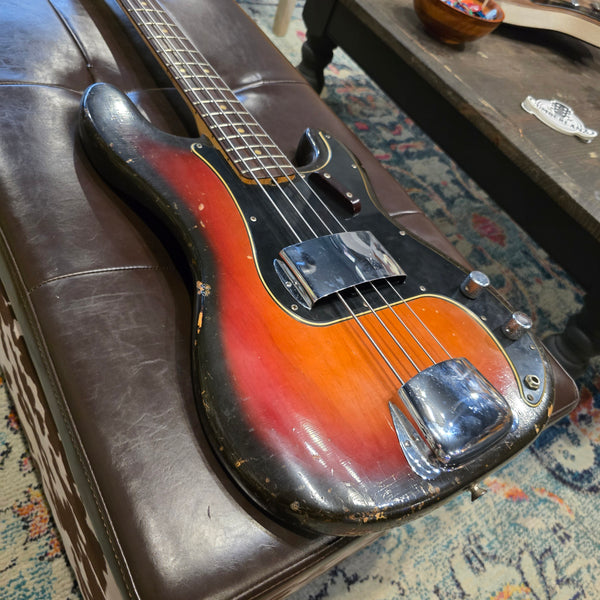 1972 Fender Precision P Bass - Jazz Neck Width - Sunburst - w/Case