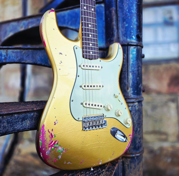 2016 Fender Custom Shop - Wildwood 10 - '61 Strat - Heavy Relic - Aztec Gold / Pink Paisley - Cruz Pickups