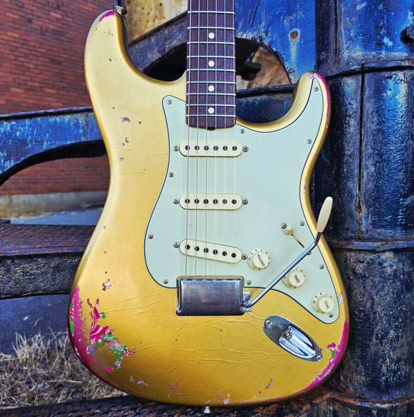 2016 Fender Custom Shop - Wildwood 10 - '61 Strat - Heavy Relic - Aztec Gold / Pink Paisley - Cruz Pickups