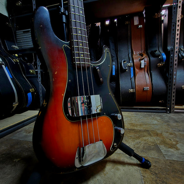1972 Fender Precision P Bass - Jazz Neck Width - Sunburst - w/Case
