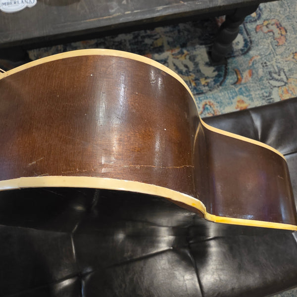1968 Silvertone 57P633L Jumbo Acoustic Guitar - w/Case