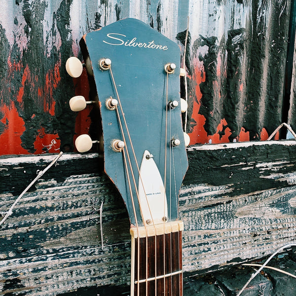 1968 Silvertone 57P633L Jumbo Acoustic Guitar - w/Case