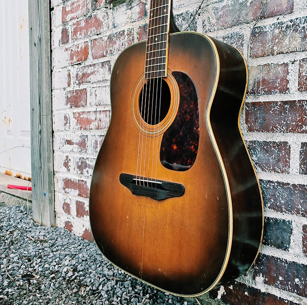 1968 Silvertone 57P633L Jumbo Acoustic Guitar - w/Case