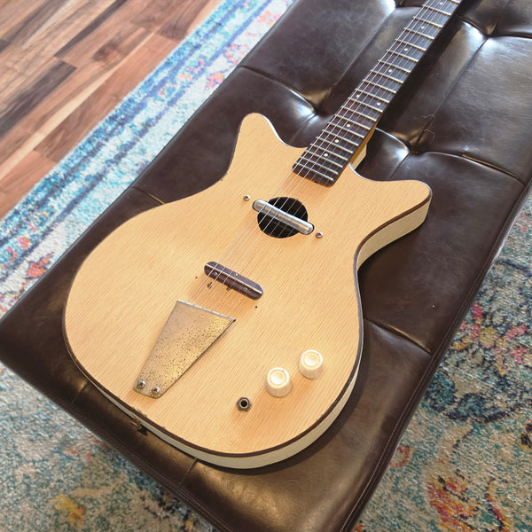 1965 Danelectro 5015 Convertible - Hollowbody Electric Acoustic Guitar - White