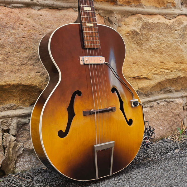 1958 Harmony H39 Hollywood - Electric Archtop - w/Case