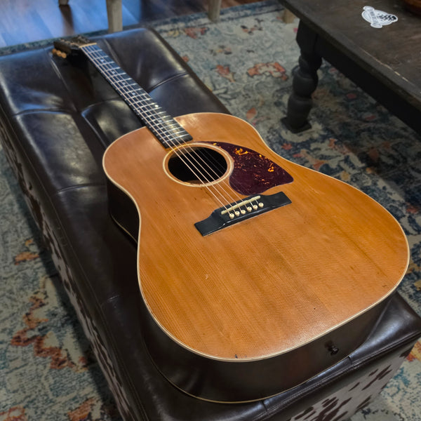 1952 Gibson J-50 - Slope Shoulder - Natural - w/Case