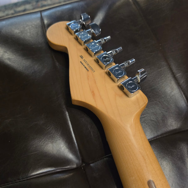 2018 Fender Player Series Stratocaster - Maple Neck - MIM - 3-Tone Sunburst