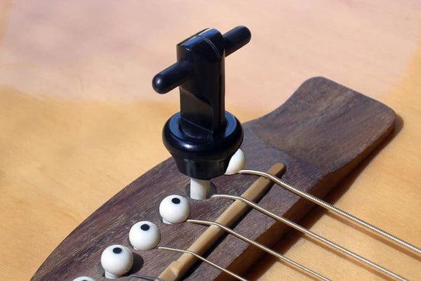 Snapz - Bridge Pin Puller Tool for Acoustic Guitar - Cumberland Guitars