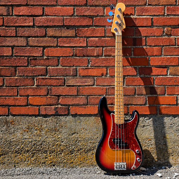 2008 Fender American Standard Precision Bass - 3-Tone Sunburst - w/Hardshell Case