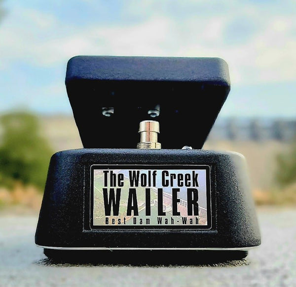 The Wolf Creek Wailer - Modified Cry Baby Wah-Wah Pedal - Cumberland Guitars / Analog Pedals