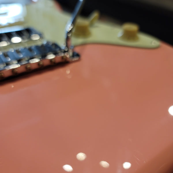 Schecter Nick Johnston Pink Strat Atomic Coral - Diamond Traditional