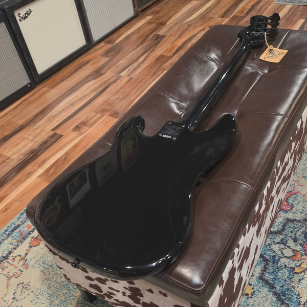 2023 Fender - Duff McKagen Signature - Deluxe Precision Bass - Black - w/Gig Bag