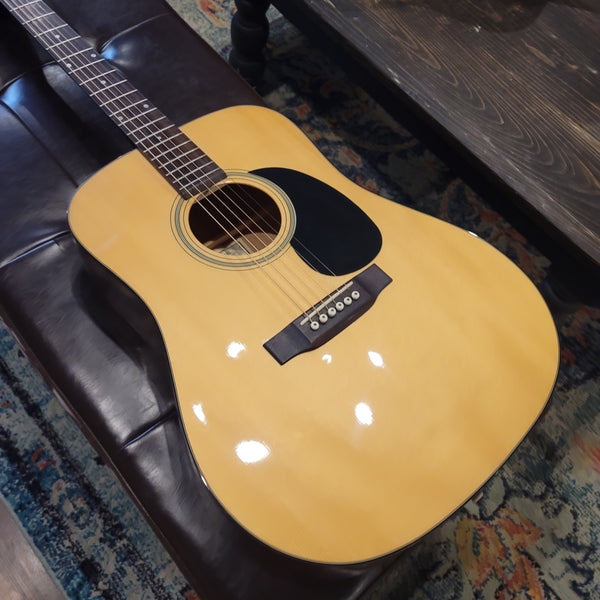 Used Recording King RD-318 Dreadnaught Acoustic