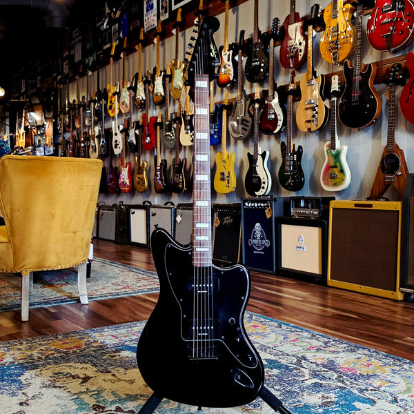 2016 Squier Vintage Modified Jazzmaster Baritone - Black