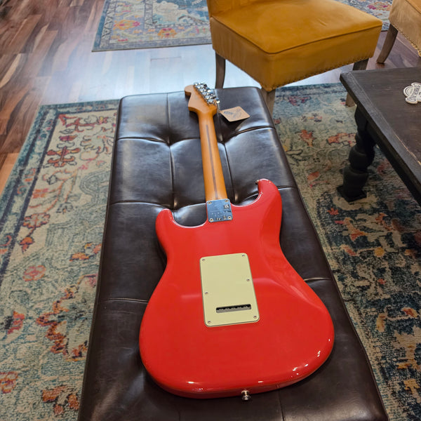 2023 Fender Player Plus HSS Stratocaster - Noiseless + Wide Range - Fiesta Red - w/Gig Bag