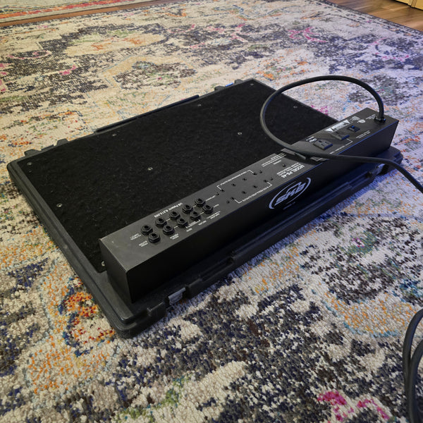 Used SKB PS-45 Powered Pedalboard - w/ Road Case