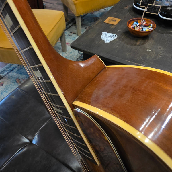 1940 Harmony Patrician H1406 - Archtop Acoustic Guitar - w/Case