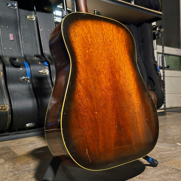 1969 Grammer / Ampeg G-30 - Mahogany Dreadnaught - Natural/Sunburst - w/Gig Bag