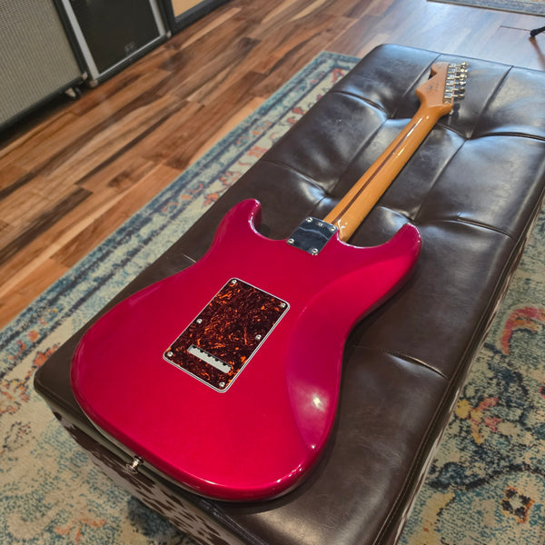 1996 Fender Jimmie Vaughn Tex Mex Stratocaster - MIM - Candy Apple Red - w/Hardshell Case