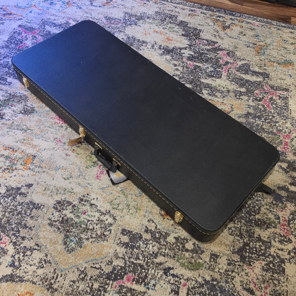 NOS Guardian Flying V Hardshell Case - Black Rectangle