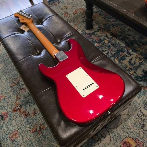 2020 Fender Squier Classic Vibe '60s Strat - Candy Apple Red - w/Hardshell Case