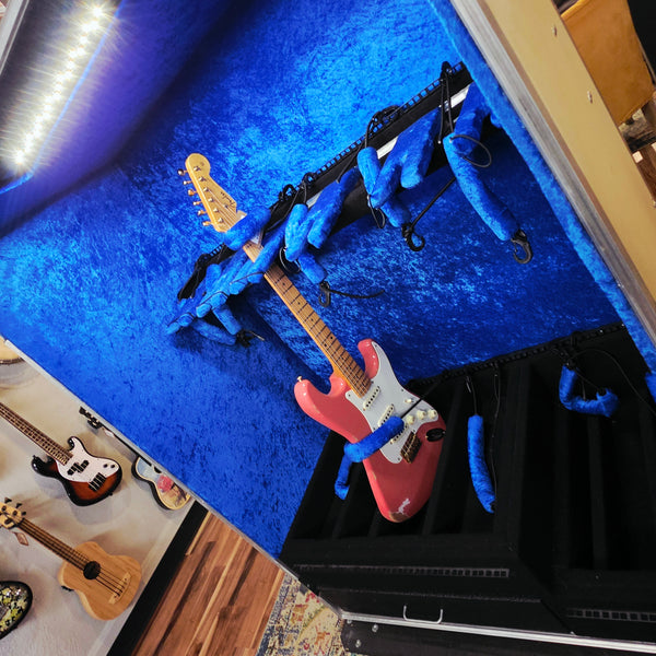 Mental Case - Touring Guitar Vault - Road Ready Case - White/Blue