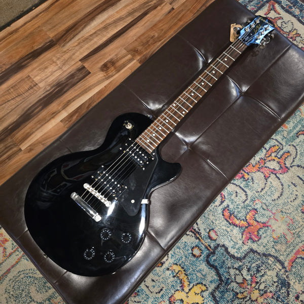 2012 Epiphone Les Paul Studio  - Black - w/Hardshell Case