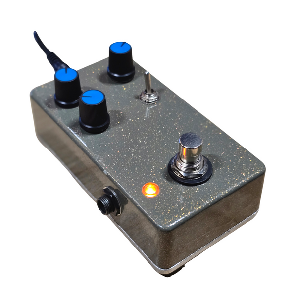 VVCo Sizzorfite - Handwired HAO Rumble Clone - Overdrive / Boost Pedal