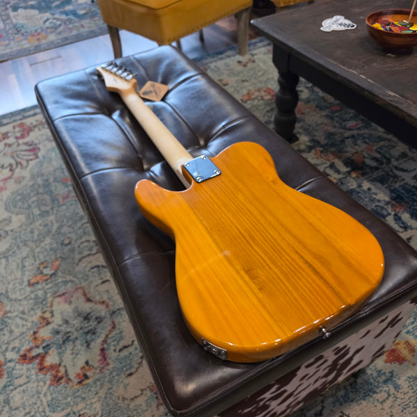 Lyman LT-150 T-Style - Electric - Natural - w/Gig Bag