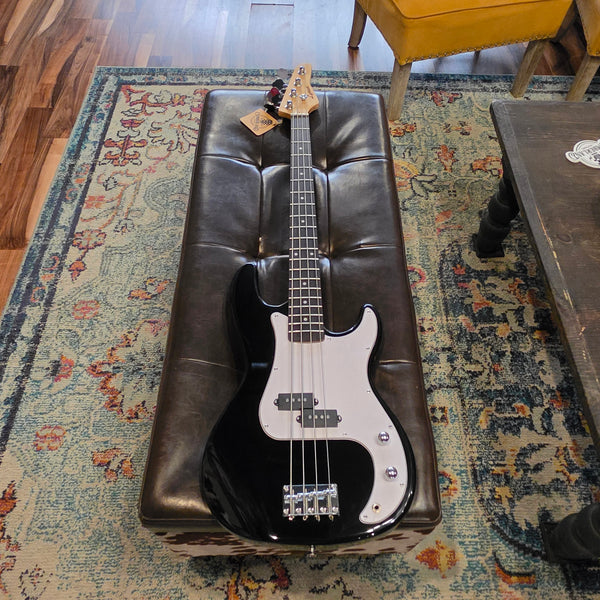 NOS Lyman LP-150 P-Style - Electric Bass - Black - w/Gig Bag