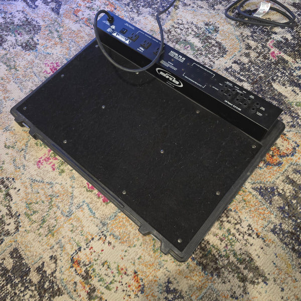 Used SKB PS-45 Powered Pedalboard - w/ Road Case