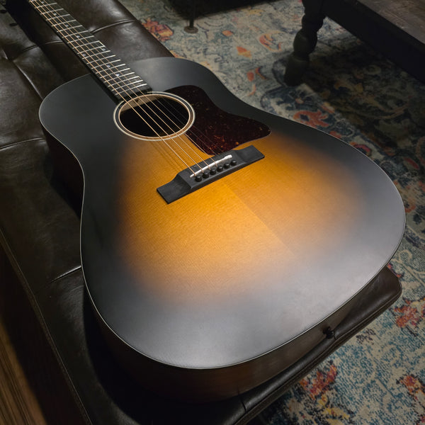 Eastman E1SS-SB Sunburst Dreadnaught w/ Gig Bag