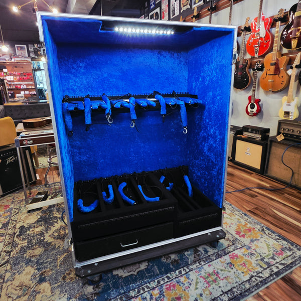 Mental Case - Touring Guitar Vault - Road Ready Case - White/Blue