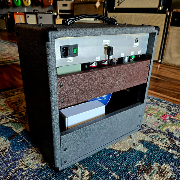 Hunter Amplifiers - The Compact 15 - Vox AC-10 Influenced Tube Combo w/ Tremolo