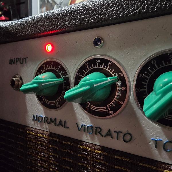 Hunter Amplifiers - The Compact 15 - Vox AC-10 Influenced Tube Combo w/ Tremolo