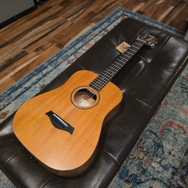 2016 Taylor BT2 Baby Taylor - Left Handed - Natural - w/Gig Bag