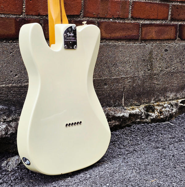 2020 Fender American Professional II Telecaster Deluxe - Olympic White - w/OHSC