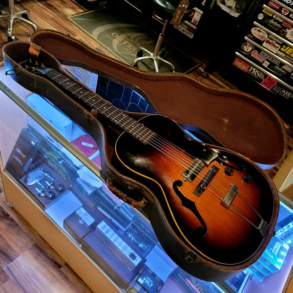 1942 Gibson ES-125 - w/ Original Case - P-13 Pickup