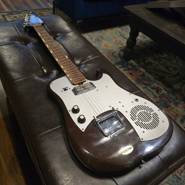 1965 Silvertone Teisco Model 1487 - Built-in Amp Guitar - w/ Gig Bag