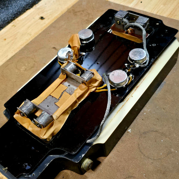 1935 - 1936 National Hawaiian - Rare Early Features - New Yorker - Lap Steel - w/ Case