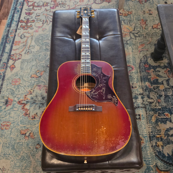 1968 Gibson Hummingbird - w/Hardshell Case