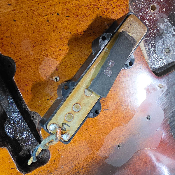 1969 Fender Jazz Bass - Refin Sunburst - w/OHSC