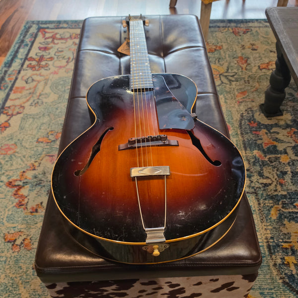 1946 Gibson L-48 Archtop - Sunburst - w/Hardshell Case