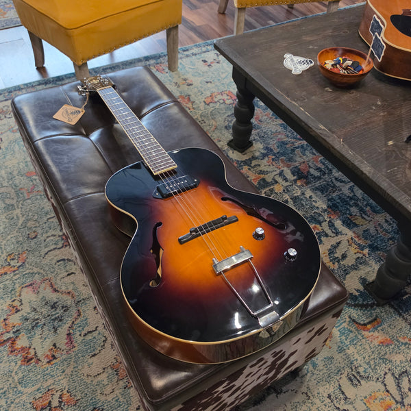 2012 The Loar LH-309-VS - Archtop - Vintage Sunburst - w/Case