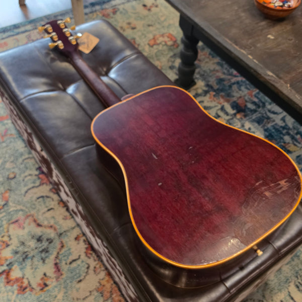1968 Gibson Hummingbird - w/Hardshell Case