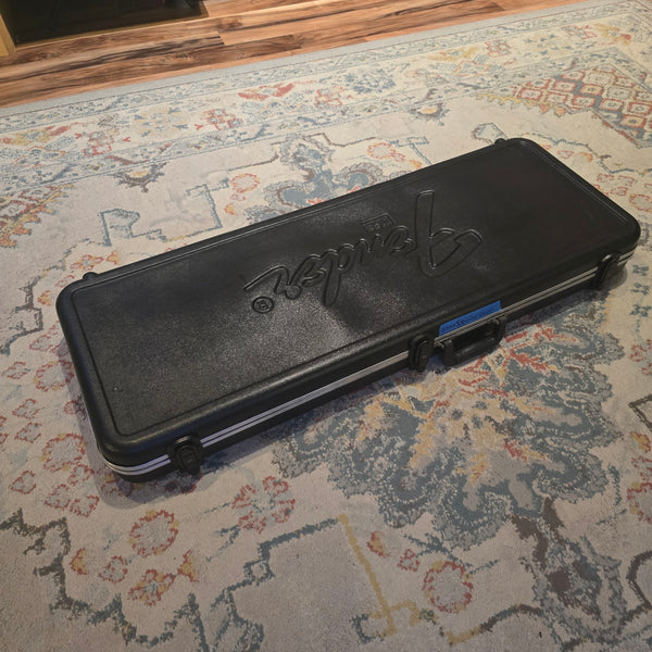 2020 Fender Squier Classic Vibe '60s Strat - Candy Apple Red - w/Hardshell Case