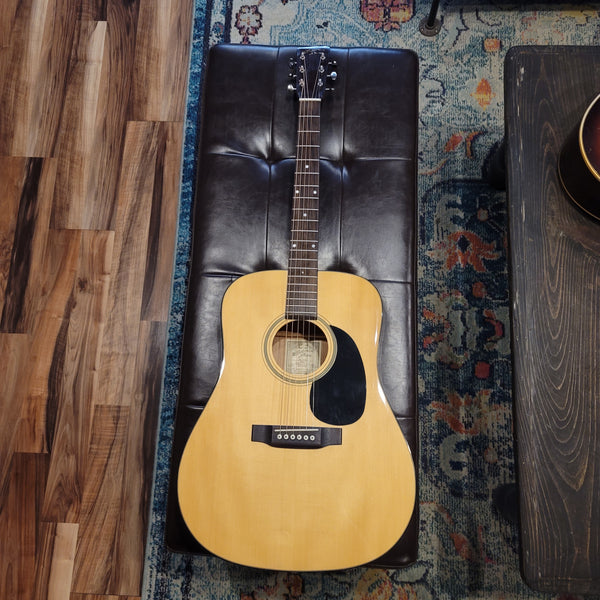 Used Recording King RD-318 Dreadnaught Acoustic