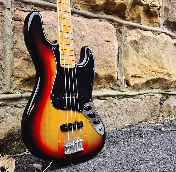 1975 Fender Jazz Bass - Sunburst - Maple - w/ OHSC