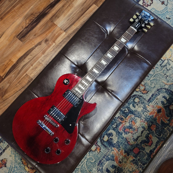 2007 Gibson Les Paul Studio - Wine Red w/OHSC